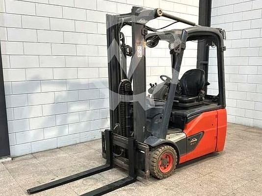 Gabelstapler Linde E16C