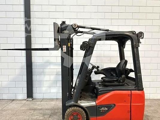 Gabelstapler Linde E16C