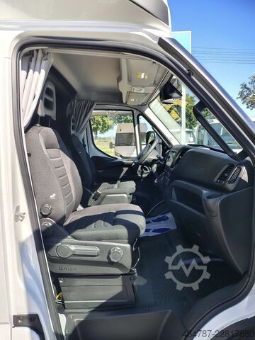 Transporter mit Pritsche & Plane IVECO Daily 70C18HA8 Plane LBW BackSleeper SOFORT