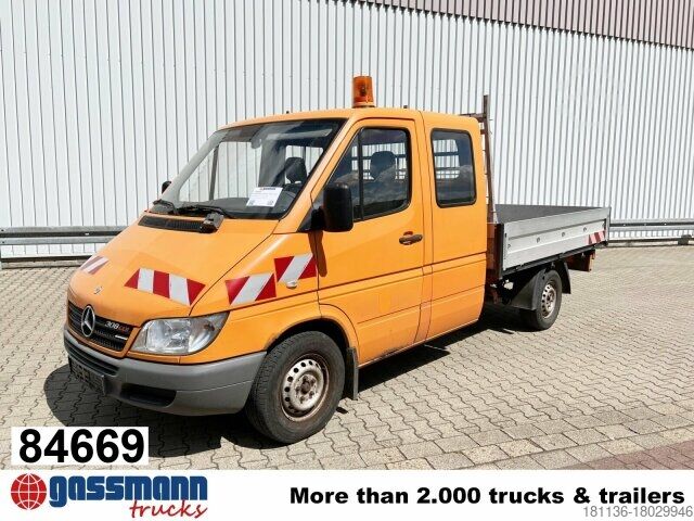 Pick-up van Mercedes-Benz Sprinter 308 4x2 Doka