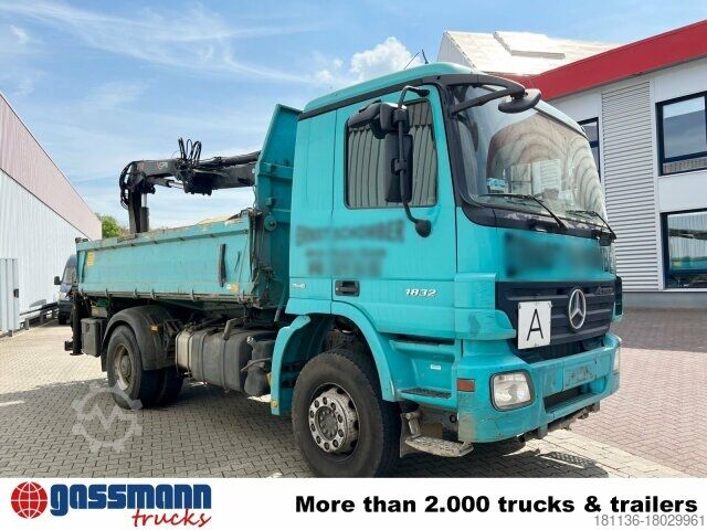Kipper LKW Mercedes-Benz Actros 1832 K 4x2 mit Heckkran Hiab XS 099ES-2
