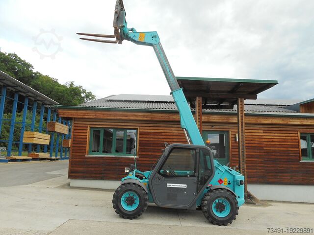 Telescopic arm forklift Bobcat T2250