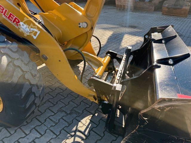 Radlader CATERPILLAR 908 M New Generation Radlader Klima SW