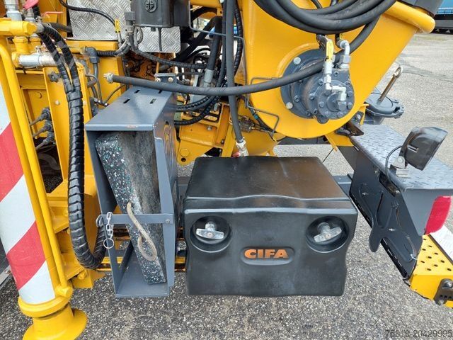 Betonpumpen-LKW MAN 35.413 FFD-TM BB CIFA MAGNUM MK 28.4