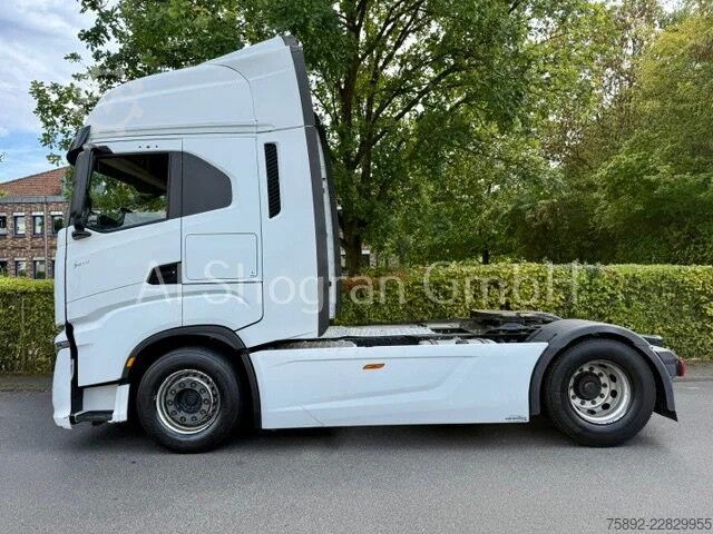 Standard-SZM Iveco S-WAY 510 Retarder / Euro6 d / 2 x Tank