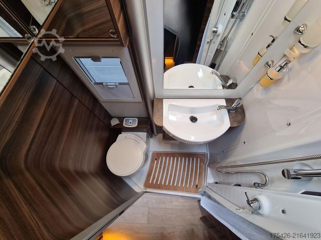 Teilintegriertes Wohnmobil LAIKA Ecovip L 3019 *Hubstützen-Anlage*Dachklima*