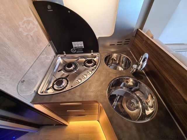 Teilintegriertes Wohnmobil LAIKA Ecovip L 3019 *Hubstützen-Anlage*Dachklima*