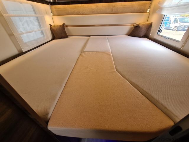 Teilintegriertes Wohnmobil LAIKA Ecovip L 3019 *Hubstützen-Anlage*Dachklima*