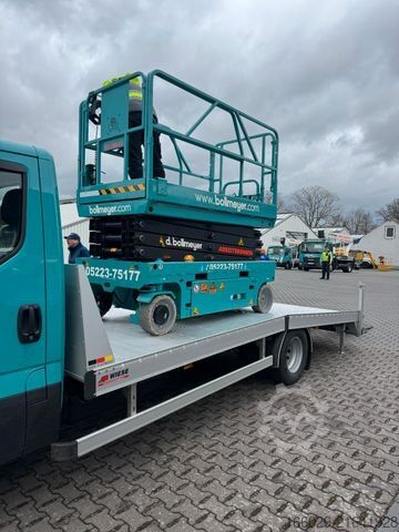Pritschenwagen IVECO Maschinentransporter Arbeitsbühnentransporter