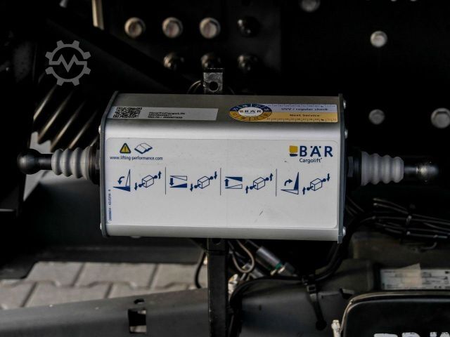 LKW mit Kofferaufbau DAF XB 290 FA Koffer 16t