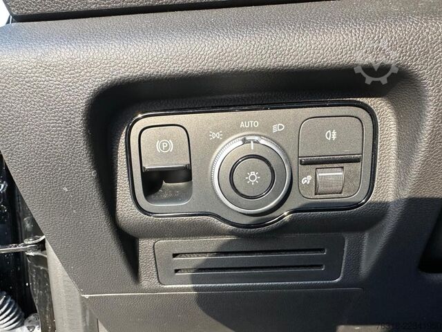 Minibus Mercedes-Benz T 180 Progressive Automatik Navi RFK LED