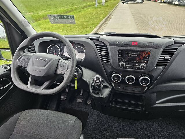 Hochdachkombi IVECO DAILY 35S16 L4H2 Maxi Airco