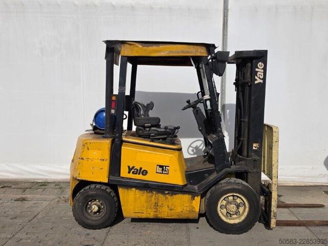Treibgasstapler Yale GLP25RF