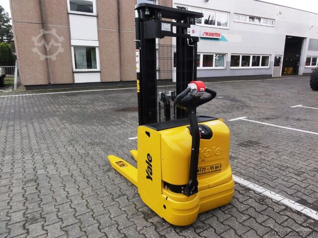 High Lift stacker Yale MS 14 IL