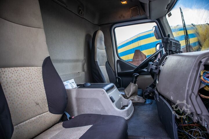 Refrigerated/freezer transport RENAULT PREMIUM 310DXI+E5+CARRIER+ENGINE PROBLEM