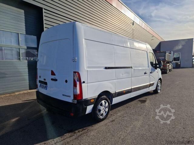 Transporter mit Koffer Renault Master 170