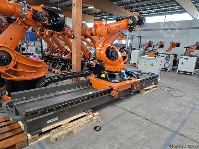 Industrieroboter Roboter Kuka KUKA KR210 R3100 ultra mit 4,5m Linearachse