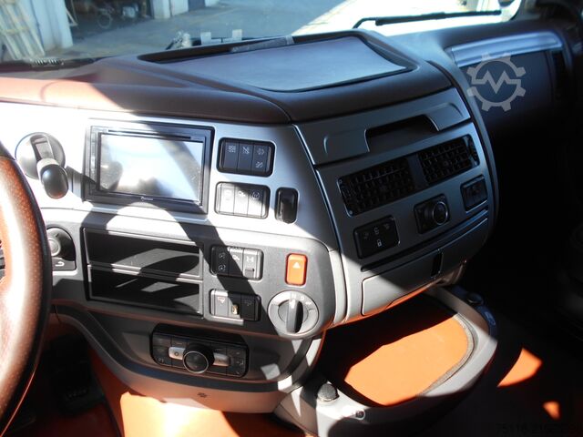 Volumen SZM DAF XF 530 SSC - LOW DECK