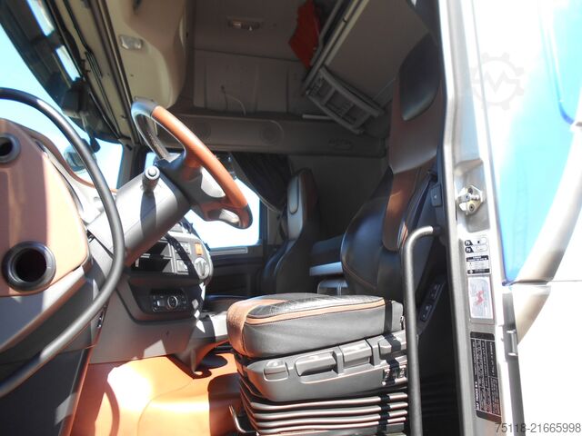 Volumen SZM DAF XF 530 SSC - LOW DECK