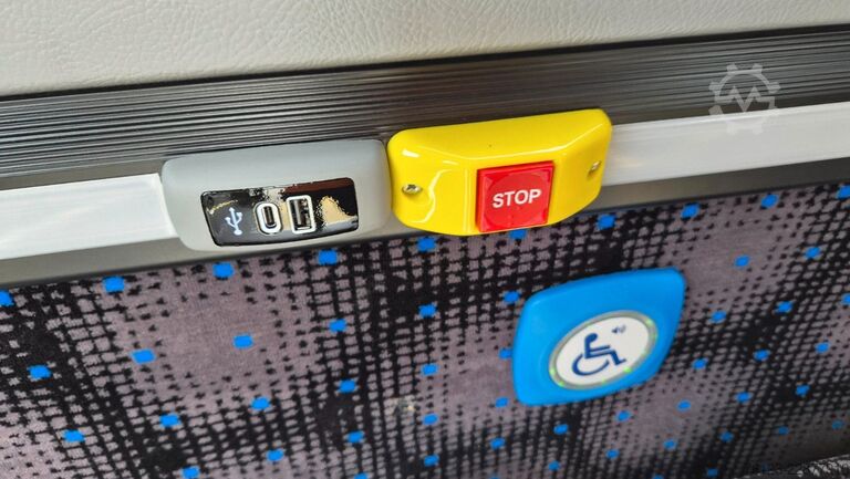 Stadtbus IVECO Daily Heckniederflur Elektro City Sprinter alt.