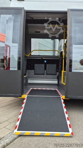 Stadtbus IVECO Daily Heckniederflur Elektro City Sprinter alt.