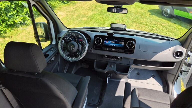 Kleinbus MERCEDES-BENZ Sprinter Elektro 9 Sitzer Bürgerbus