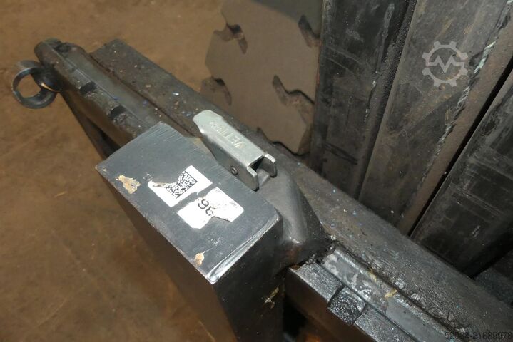 Yale - Treibgas-Gabelstapler Yale GDP30VX E2195