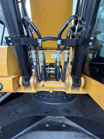 Kettenbagger CATERPILLAR 320 GC