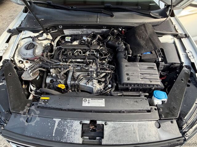 Kleinbus VW Passat Variant 1.6 TDI 88 KW Motorschaden.....