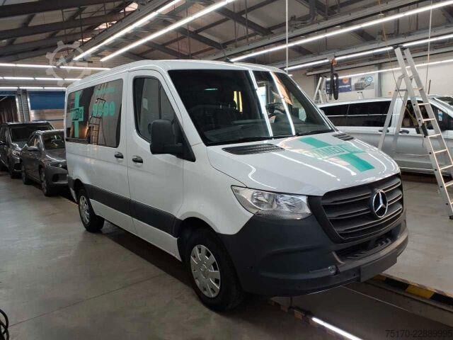 Ambulance Mercedes-Benz Sprinter 215 CDI 9G Krankentransport