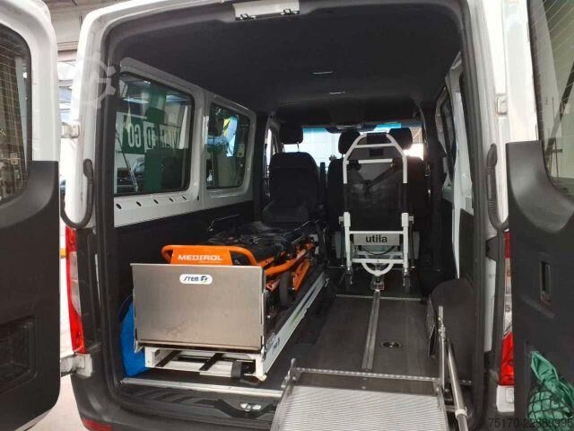 Ambulance Mercedes-Benz Sprinter 215 CDI 9G Krankentransport