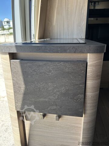 Wohnwagen/Wohnmobil Fiat Weinsberg Carabus 600 K | 4 Posti Letto | Completamente Attrezzato