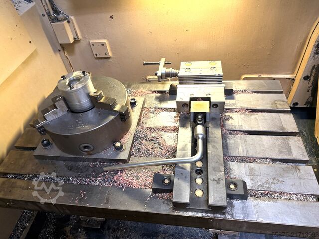 Universal 5-axis machining center Spinner U5-1520