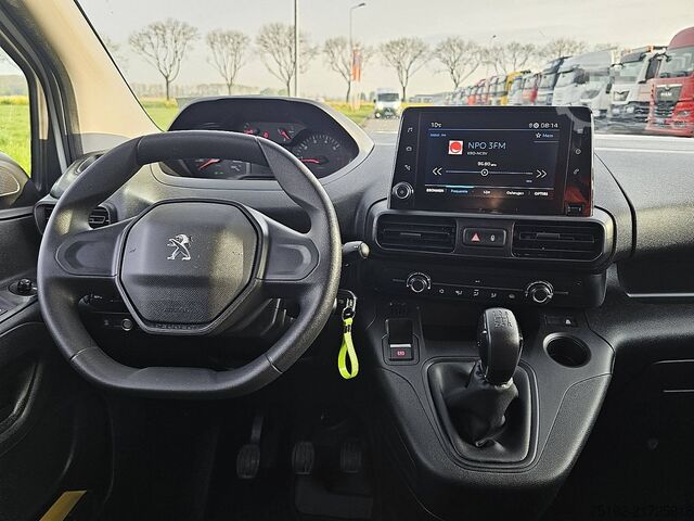 Suitcase PEUGEOT PARTNER 1.6 L1 Navi NAP Euro6 AC