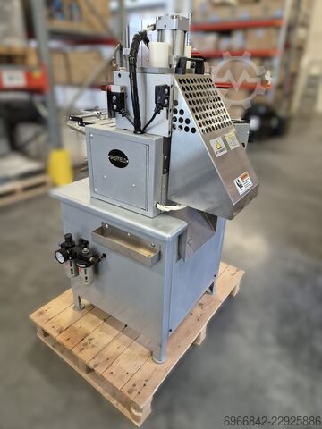 Fabric cutting machine Sheffield Cutting Equipment HC-810CE-220V + PF-33-220V