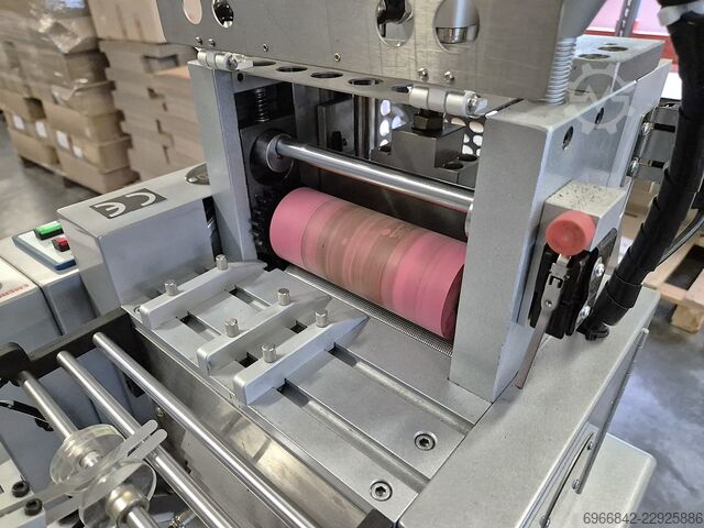 Fabric cutting machine Sheffield Cutting Equipment HC-810CE-220V + PF-33-220V