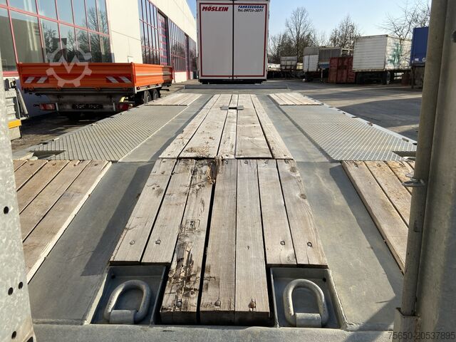 Low loader trailer Möslein TO 3 F Schwebheim Neuwertig 3 Achs Tieflader 8,10 m LadeflÀche