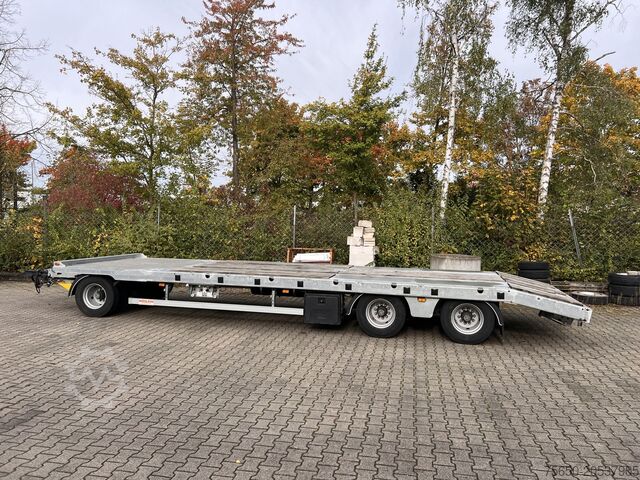 Low loader trailer Möslein TO 3 F Schwebheim 3 Achs TiefladeranhÀnger