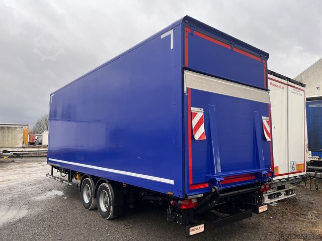 Kofferanhänger Möslein TKO 105 DL Schwebheim  Tandem Koffer, Ladebordwand + Durchladbar, Wenig Benutzt