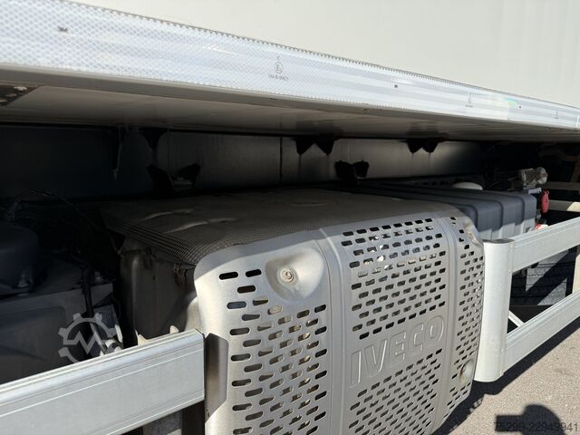 Iveco 260S40 6x2*4 Carrier Kühlkoffer Iveco 260S40 6x2*4 Carrier 1050