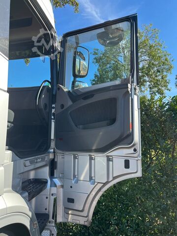 Standard-SZM DAF XF 530 FTG MANUAL