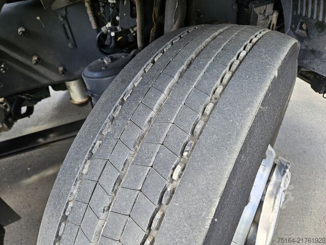 Abrollkipper Volvo FH 460 6x2 Unfall