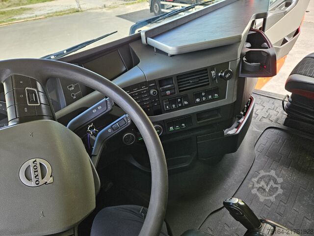 Abrollkipper Volvo FH 460 6x2 Unfall