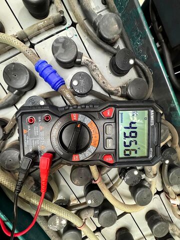 2018 serviced + safety inspection (UVV) valid until 02/2027, 4,123 operating hours Linde R16