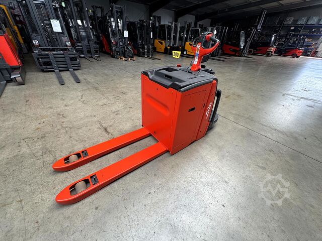 Low lift pallet truck, 2,419 operating hours Linde T20AP