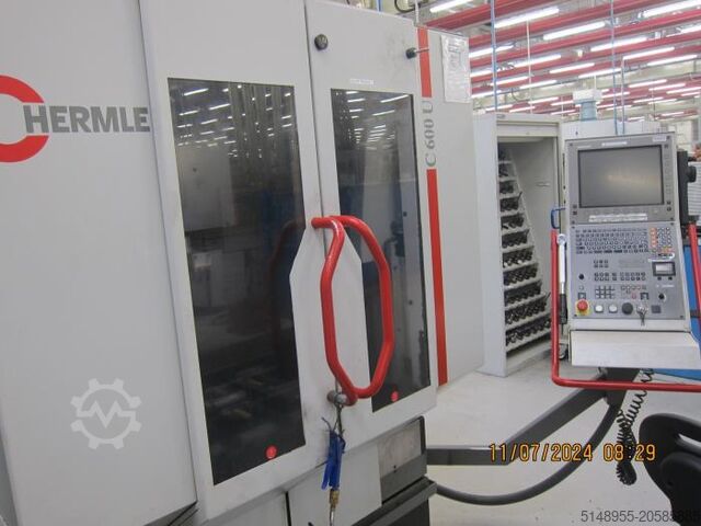 Universal machining center HERMLE C 600 U
