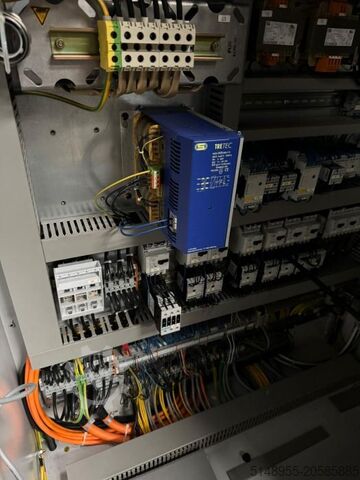 Universal machining center HERMLE C 600 U