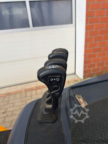 Forklift Jungheinrich Treibgasstabler TFG 430