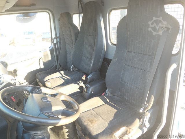Transporter mit Kipper MERCEDES-BENZ 818 K Atego 4x2, Meiller, AHK, 3. Sitz, 168tkm.