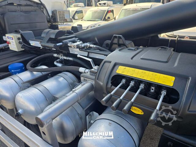 Lkw mit Hakenlift Iveco STRALIS HIWAY 460 GANCIO SCARRABILE BOB